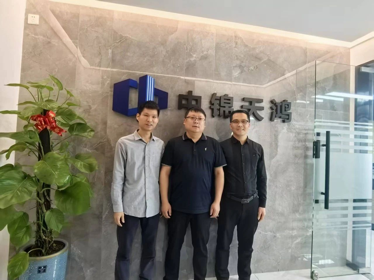 微信图片_20250421144415.jpg